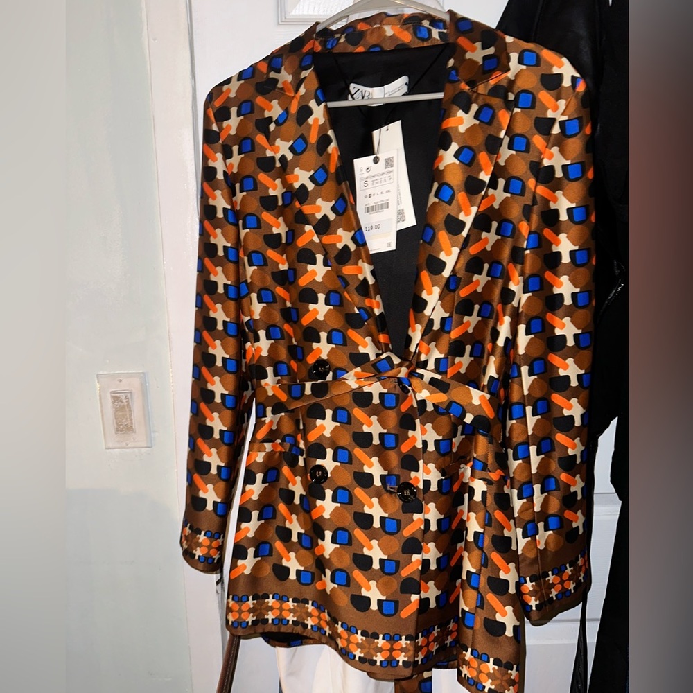 ZARA printed blazer with belt